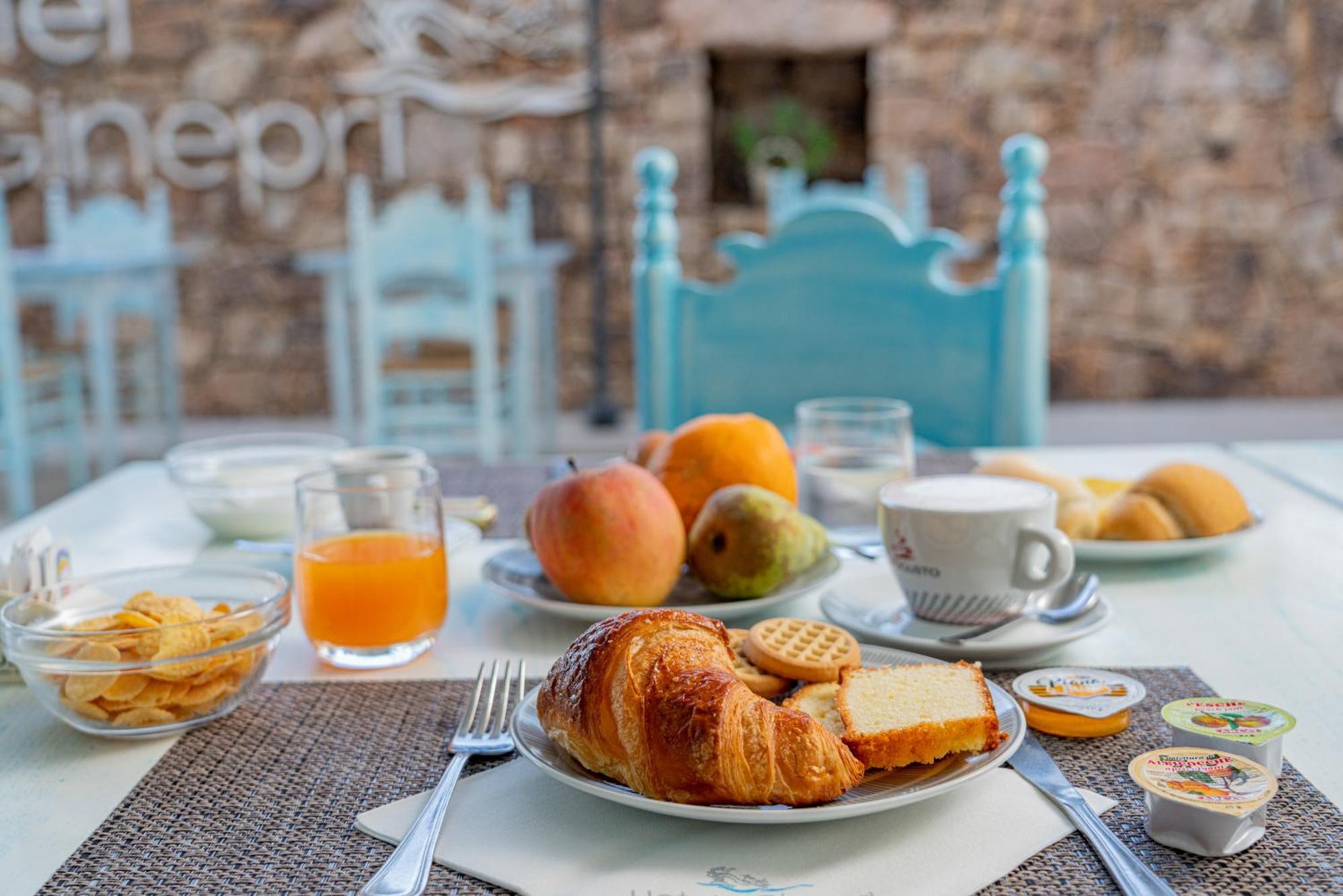 I Ginepri Hotel Cala Gonone Eksteriør billede