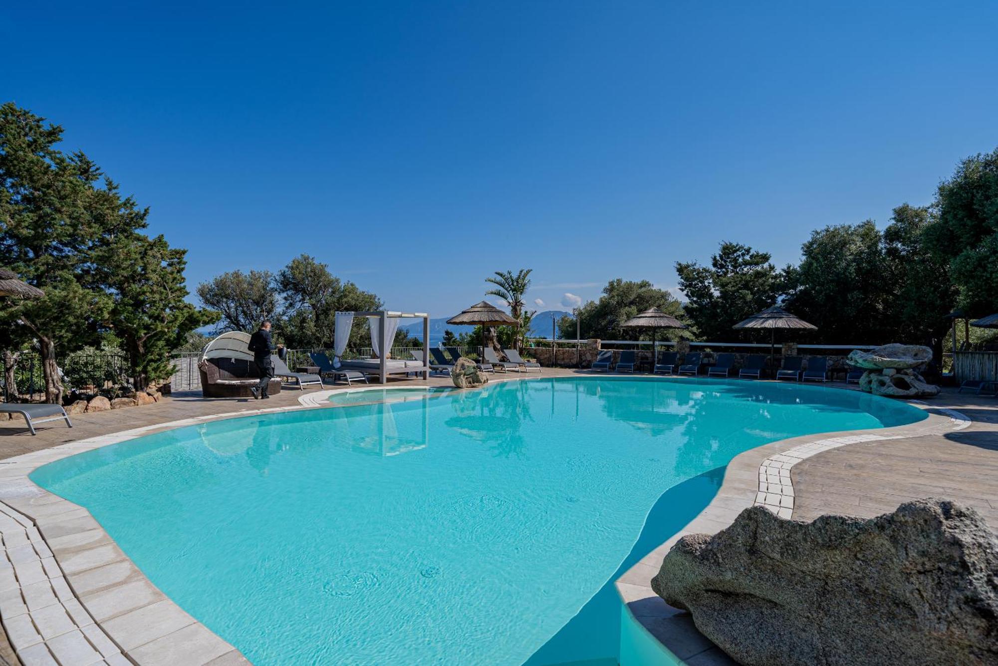 I Ginepri Hotel Cala Gonone Eksteriør billede
