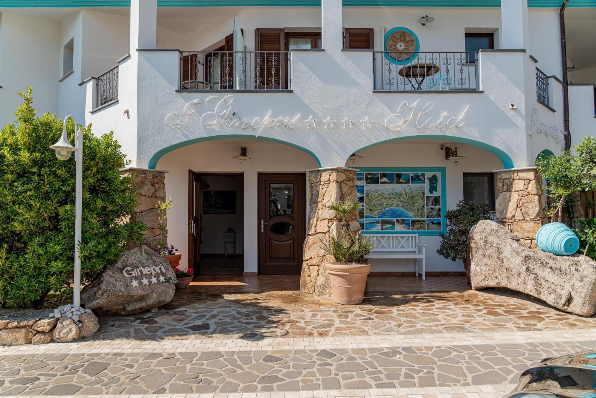I Ginepri Hotel Cala Gonone Eksteriør billede