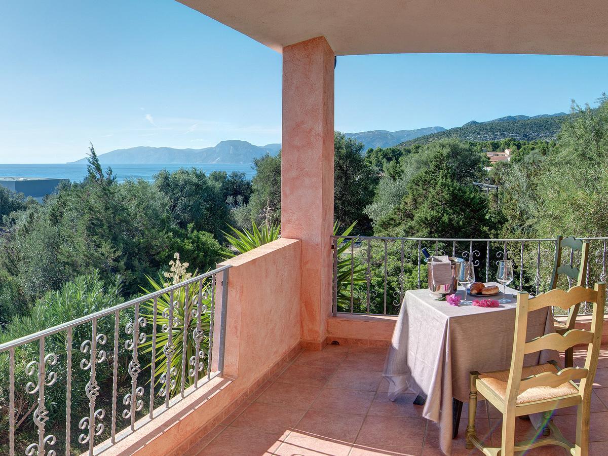 I Ginepri Hotel Cala Gonone Eksteriør billede