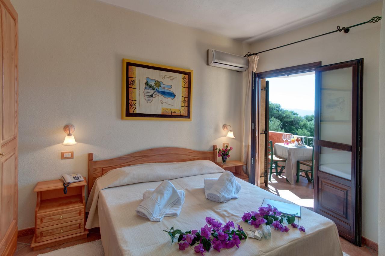 I Ginepri Hotel Cala Gonone Eksteriør billede